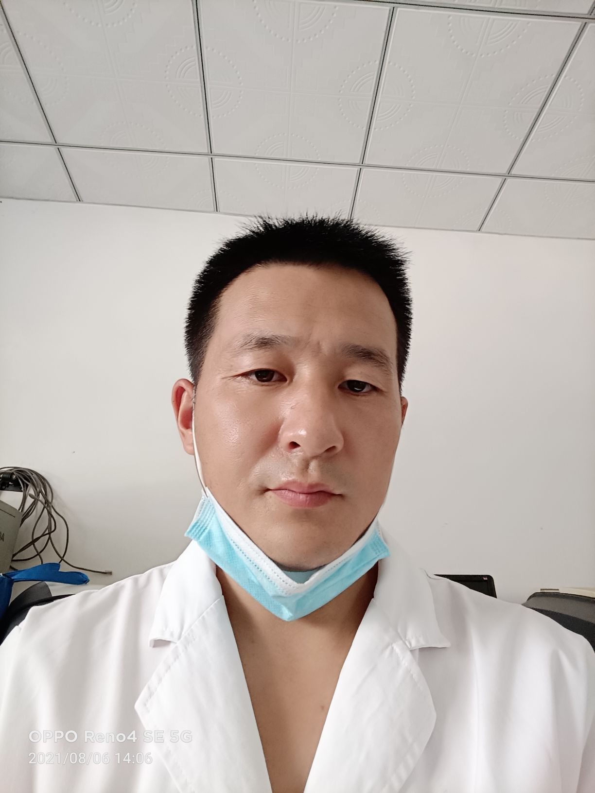 郝宇头像