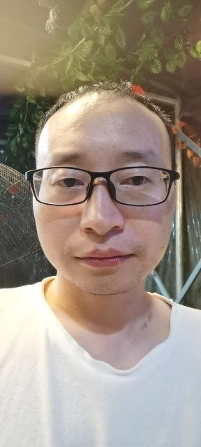 廖周头像