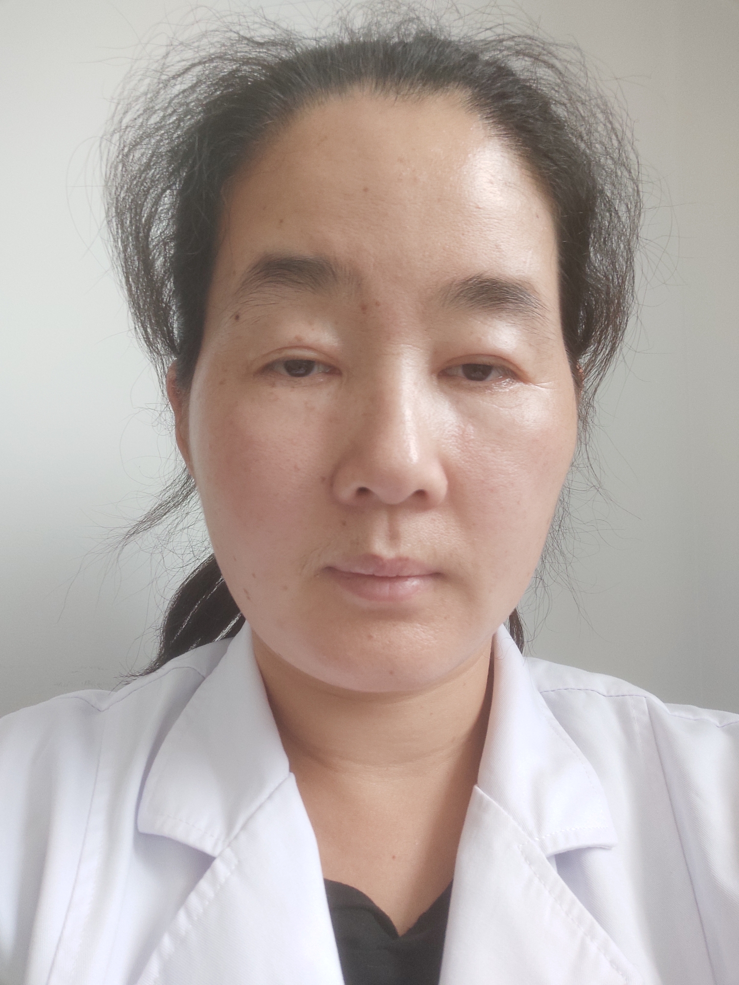 顾金凤头像