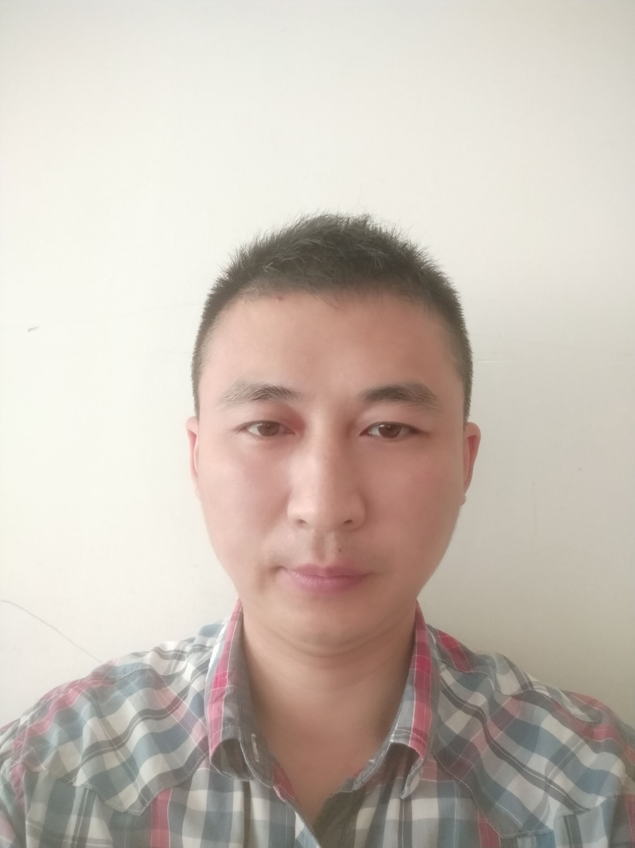 张远明头像