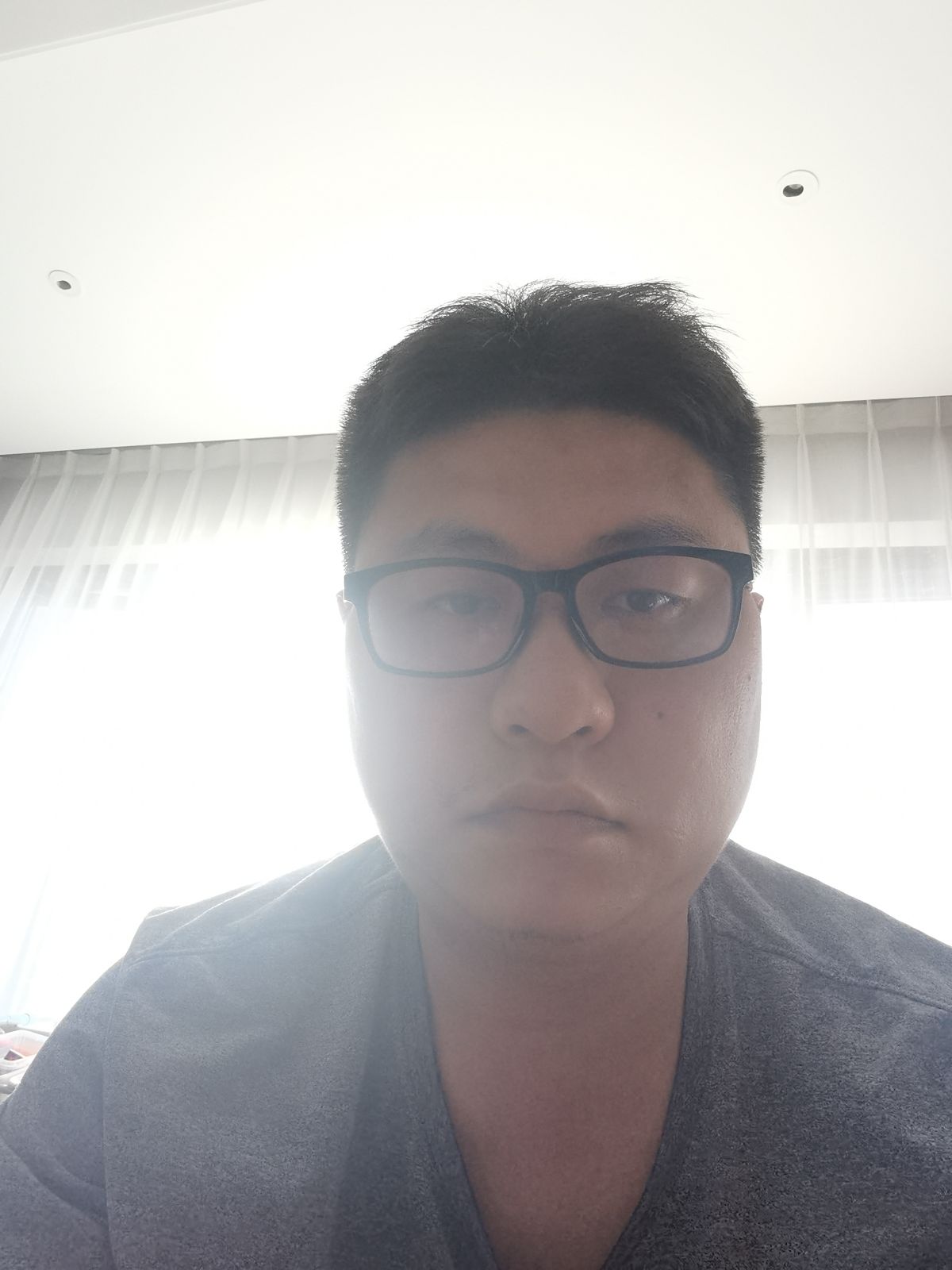 黄科头像