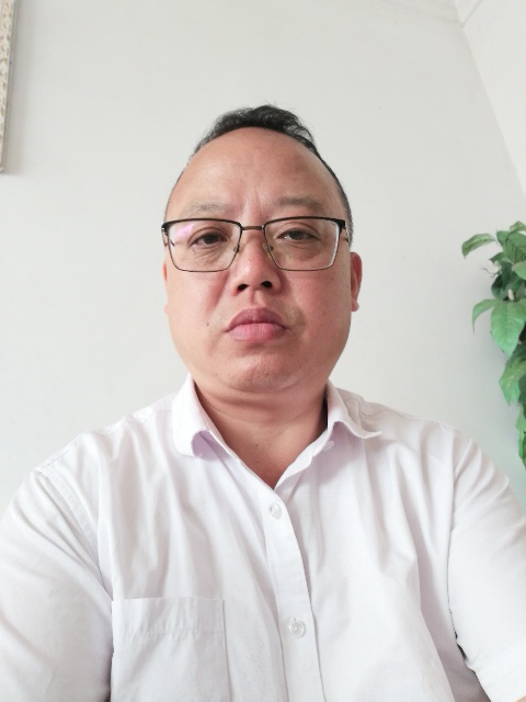 郑成松头像