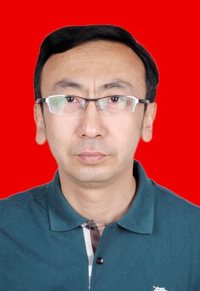 王成钢头像