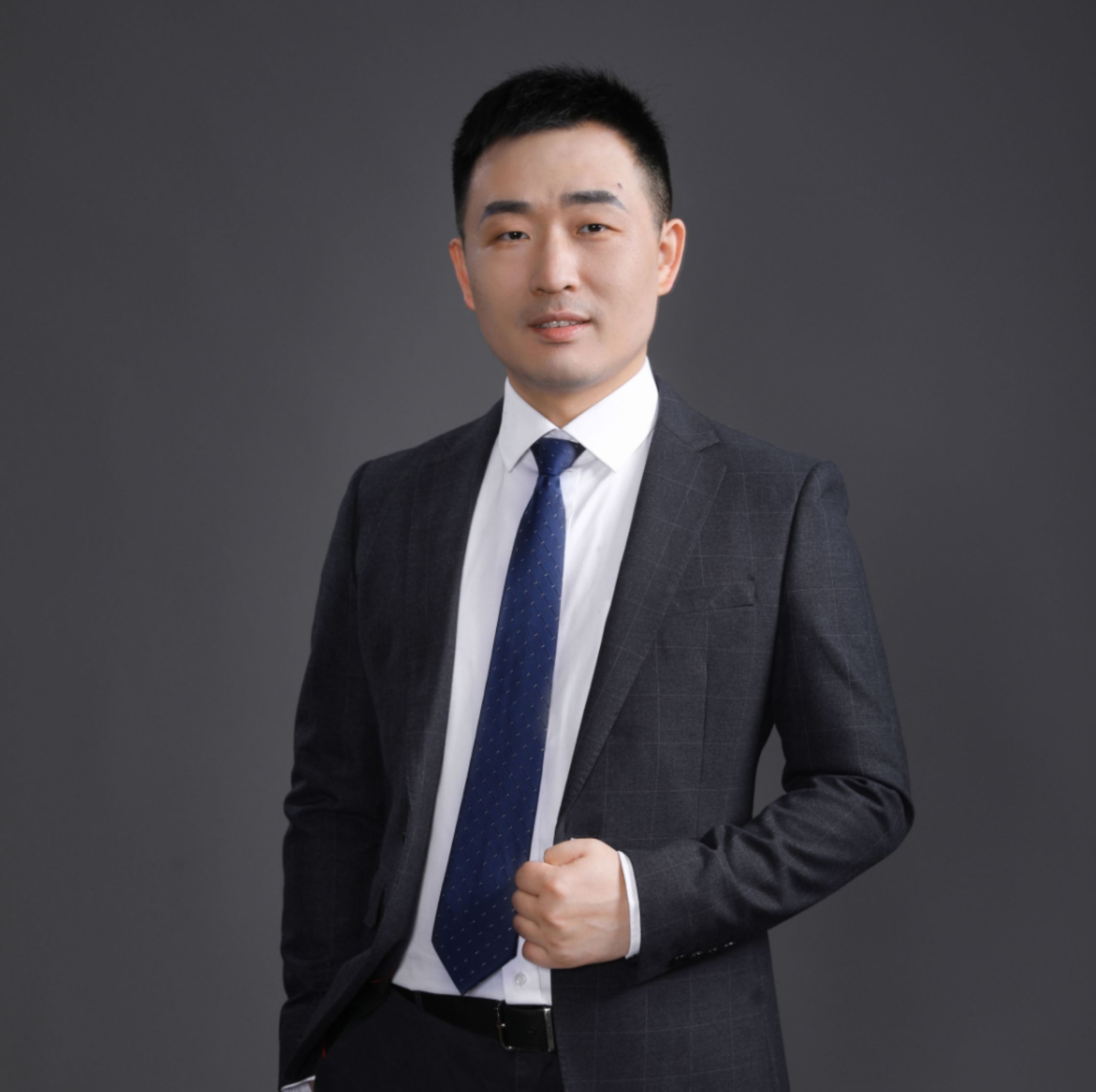 孔令秋头像