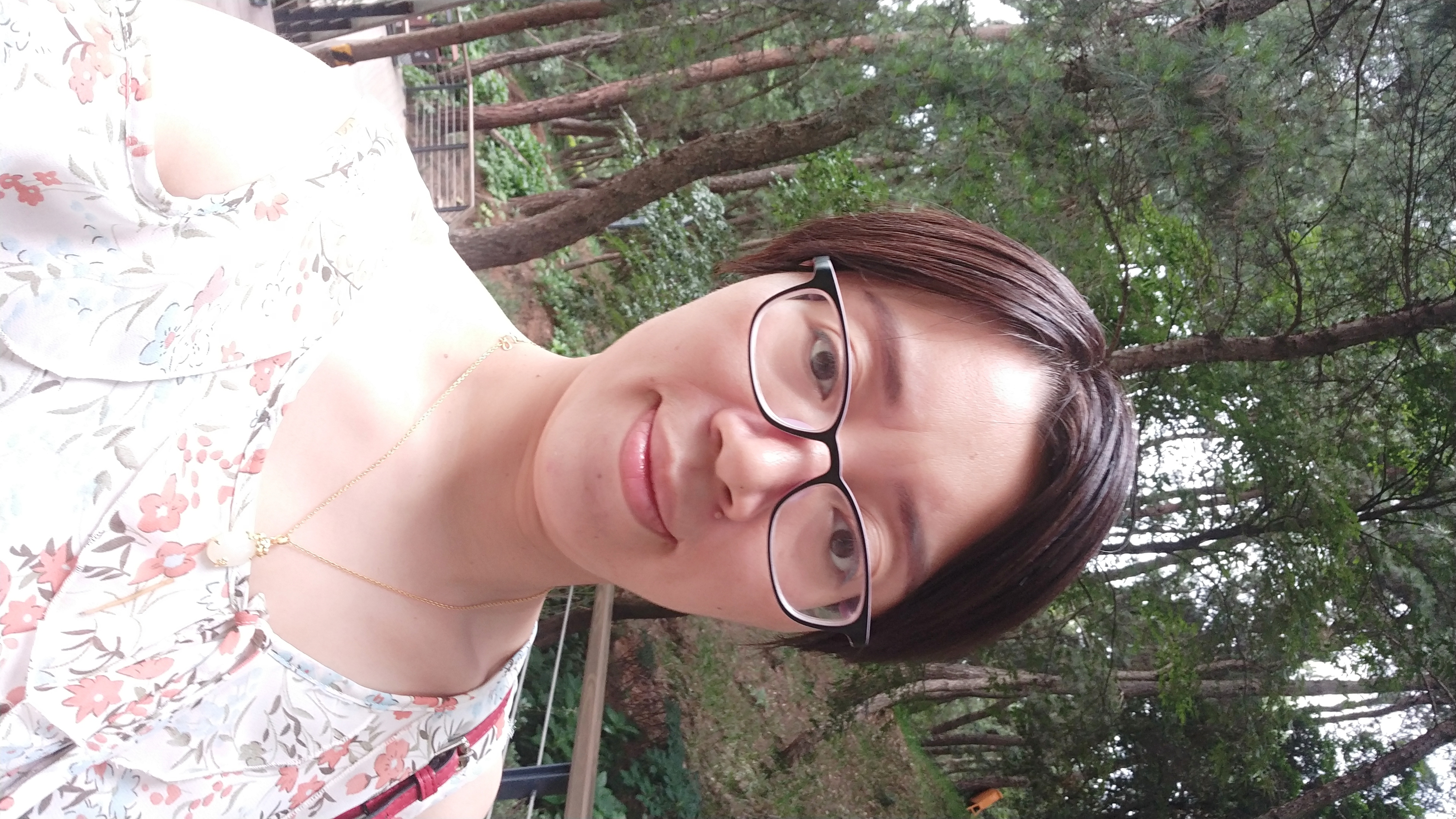 王贞美头像