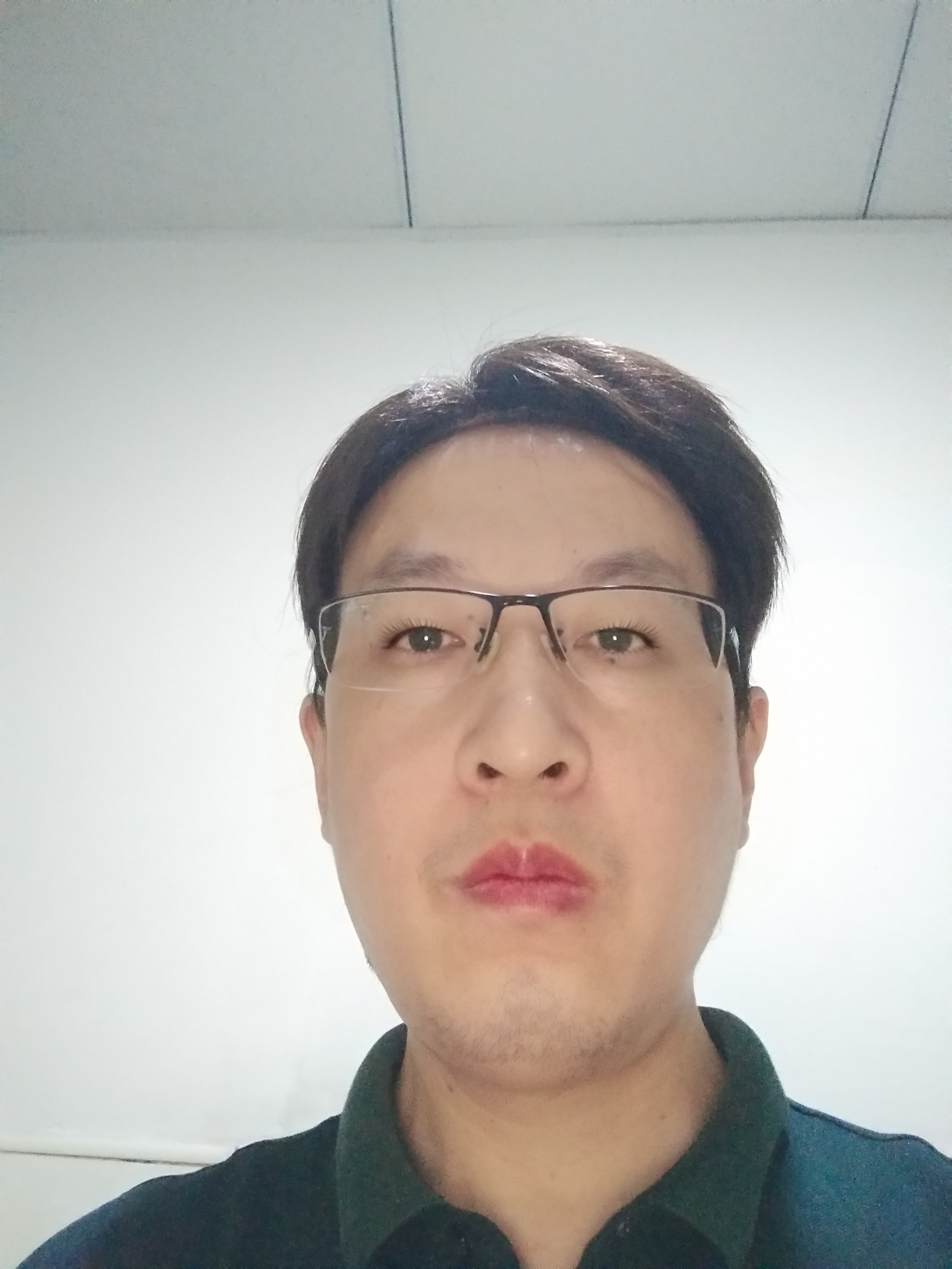 徐忠兵头像