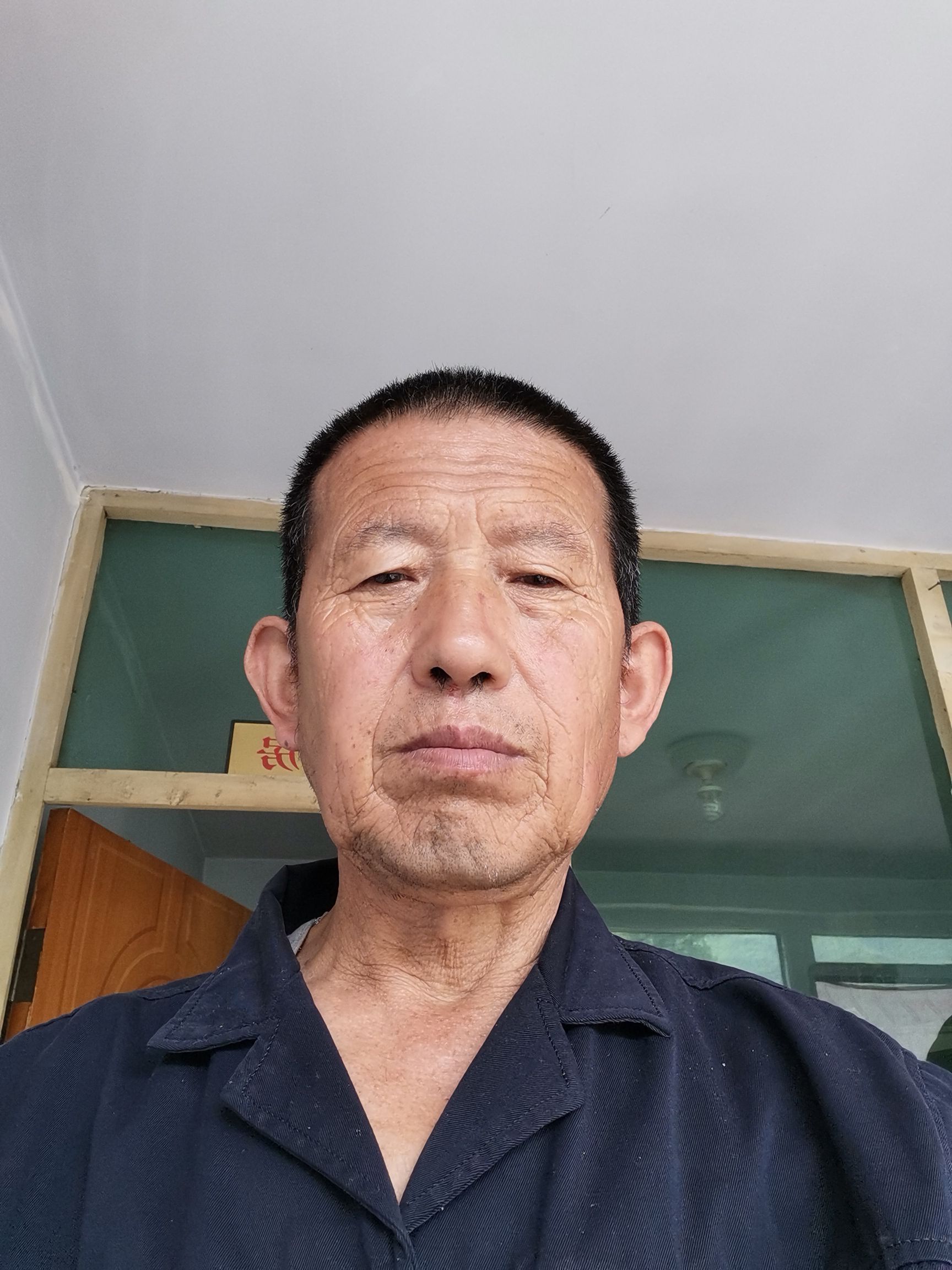 张学文头像