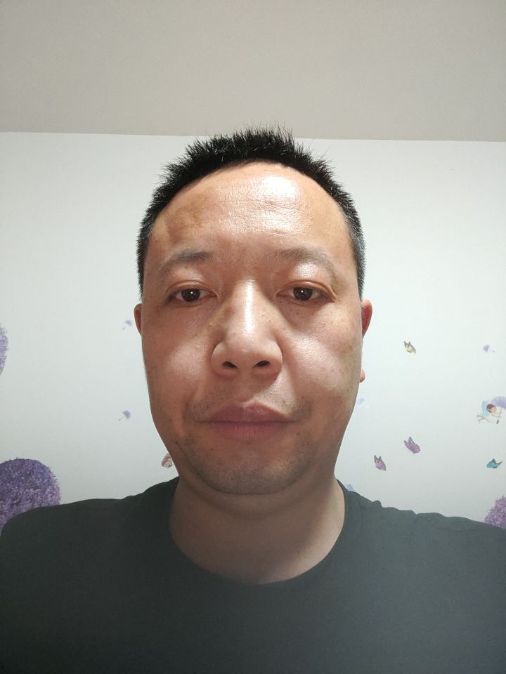 刘榜劳头像