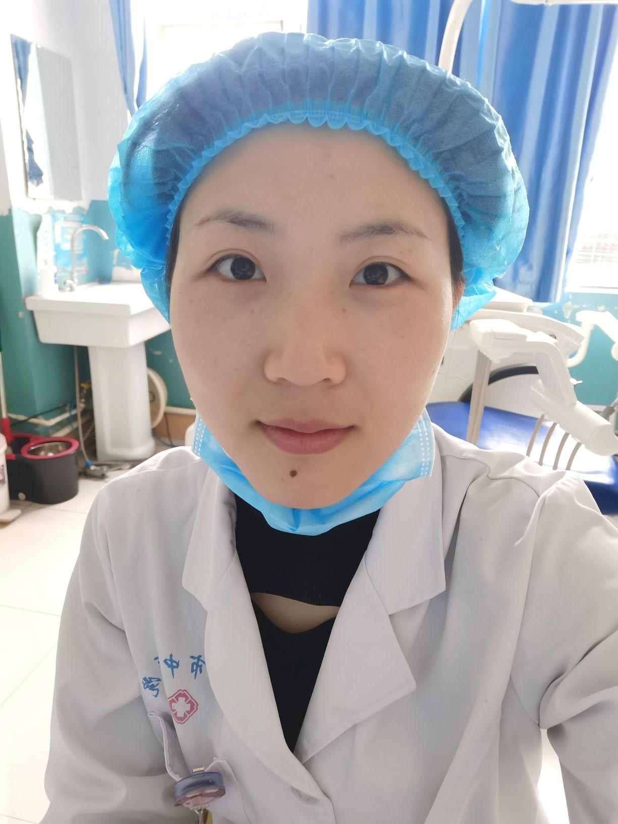 樊超越头像