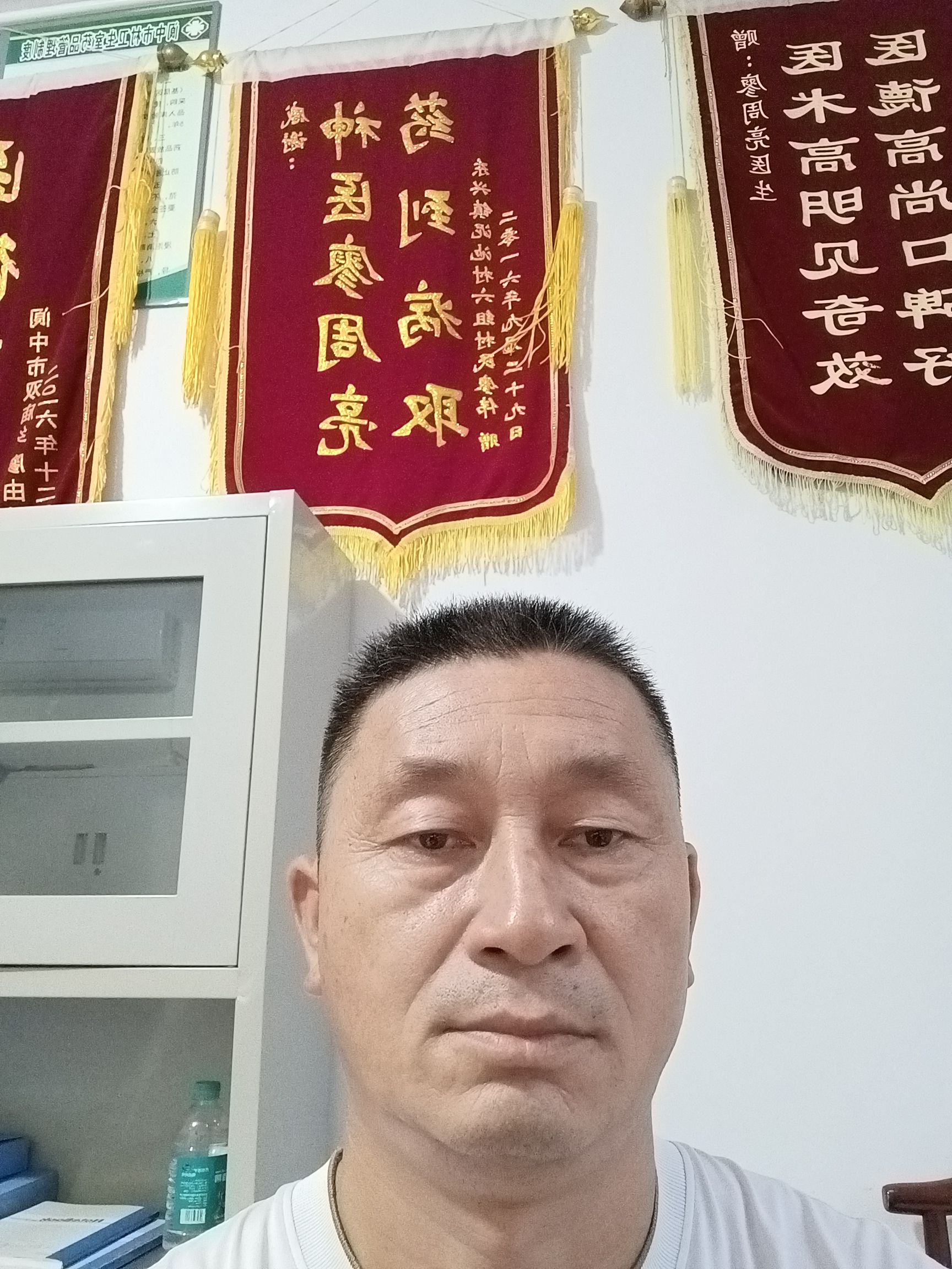 廖周亮头像