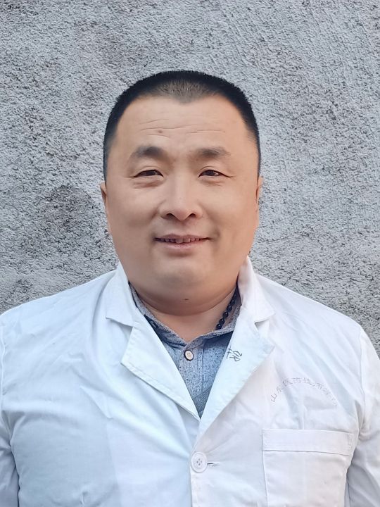 鲍建设头像