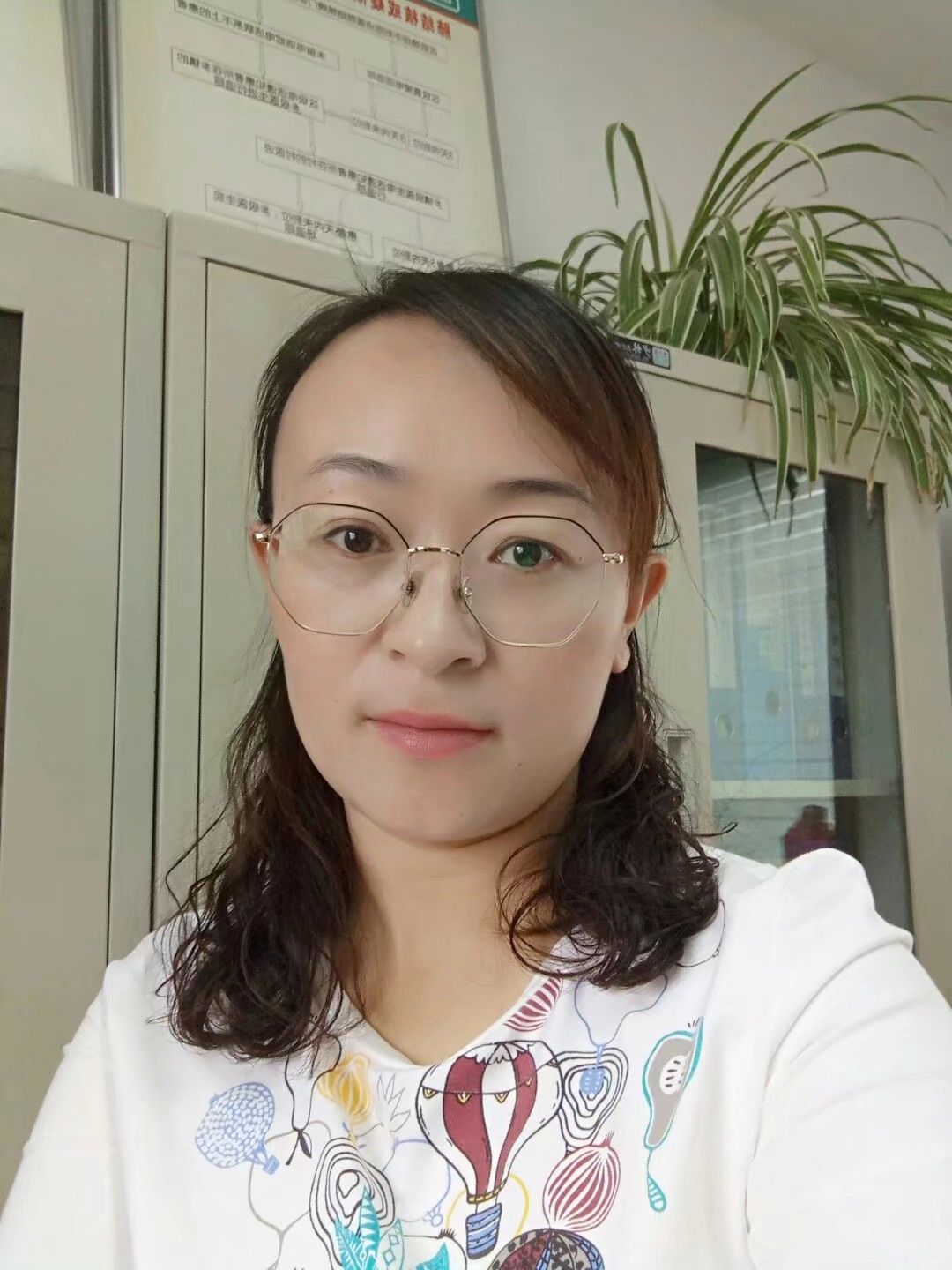 王娟头像