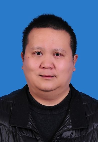徐毅头像