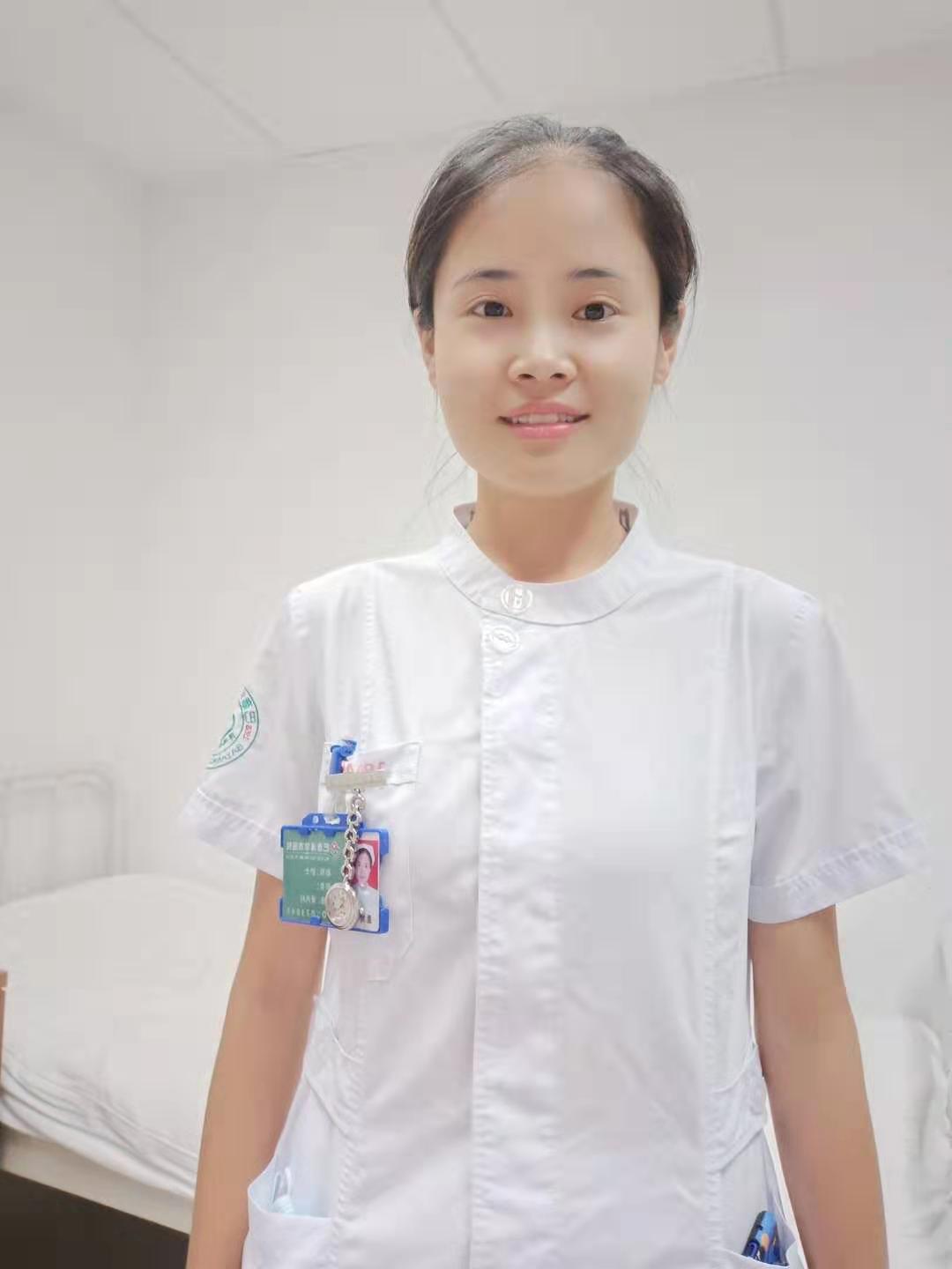 董旭头像