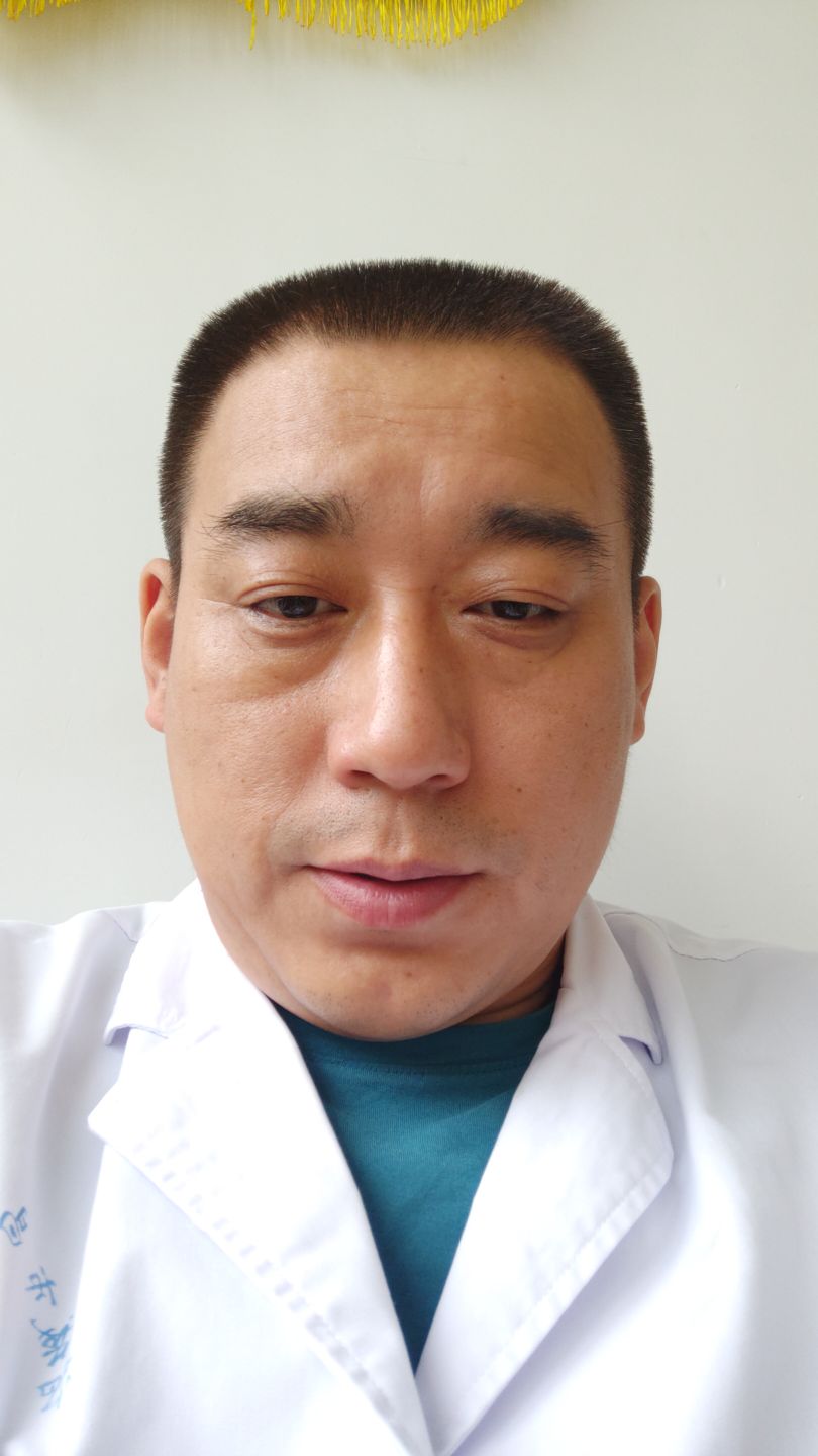 于海斌头像