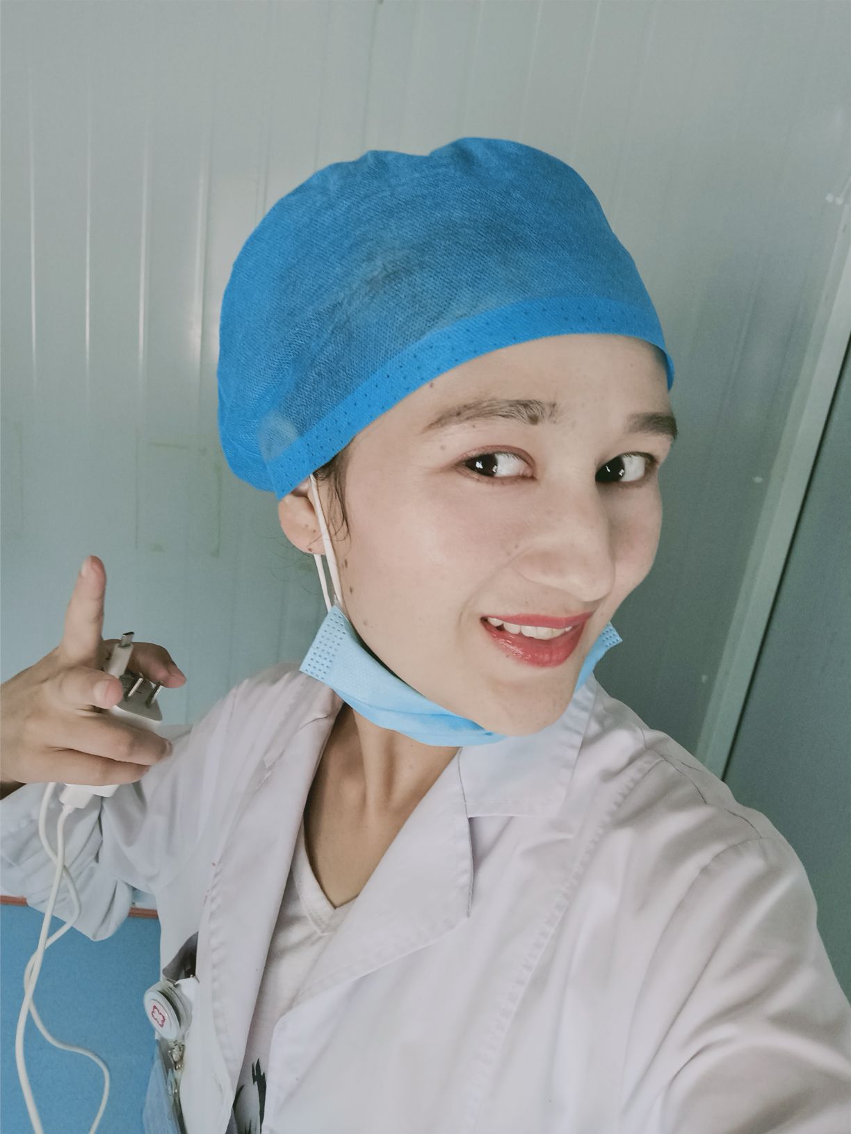 如孜亚姆·麦麦提敏头像