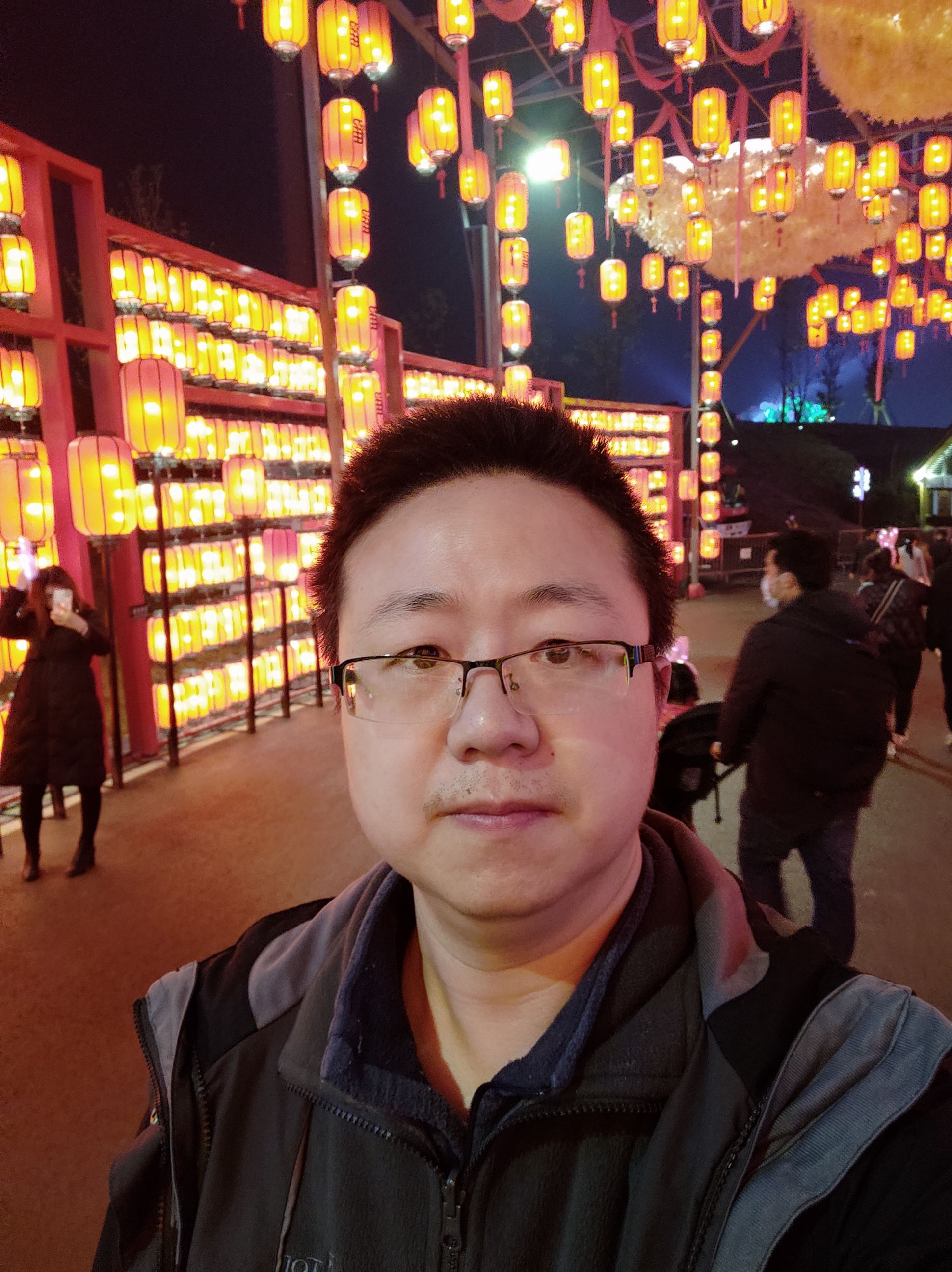 卿德福头像