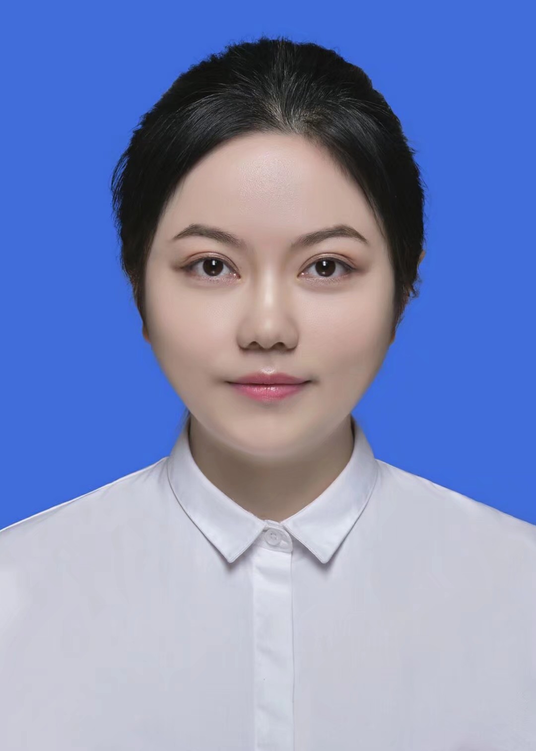 王婷头像