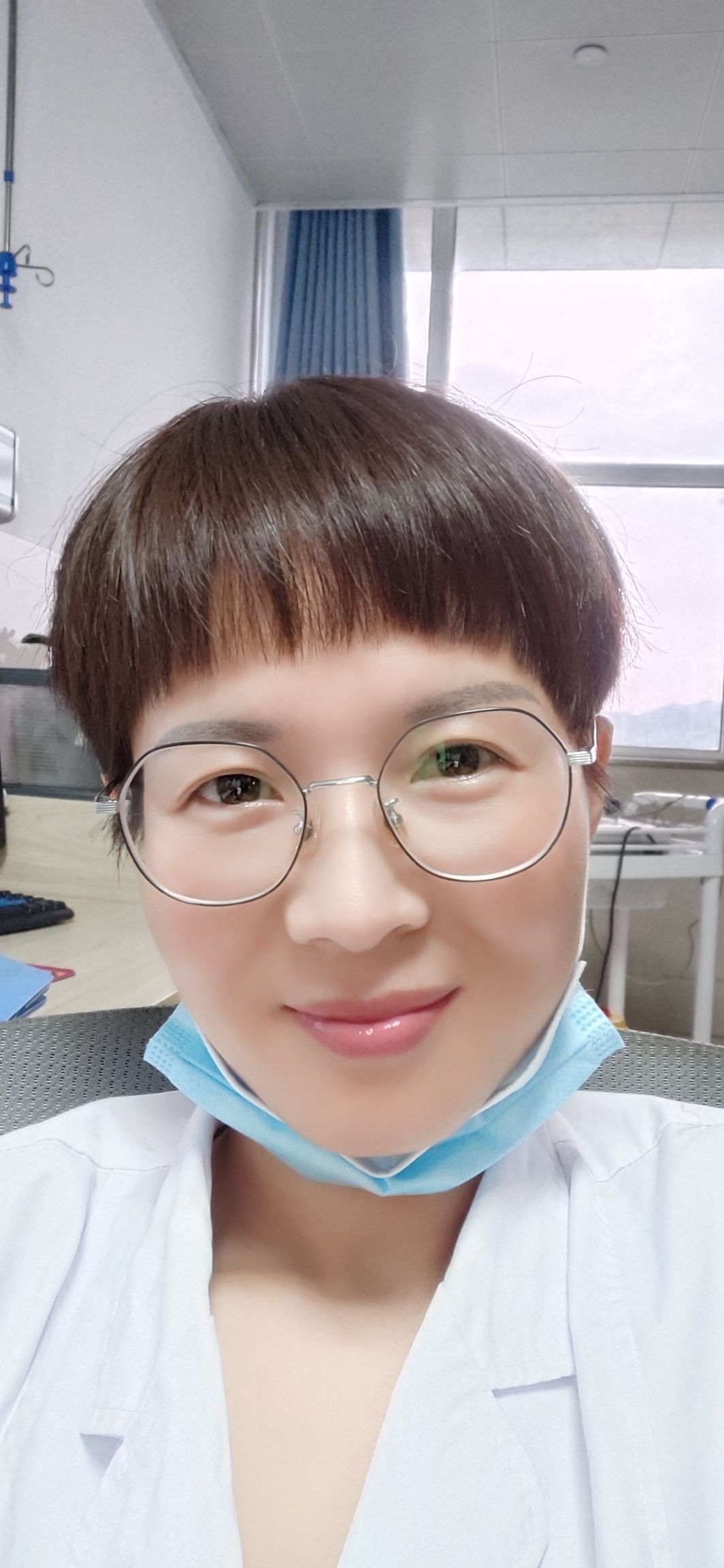 彭秀娟头像