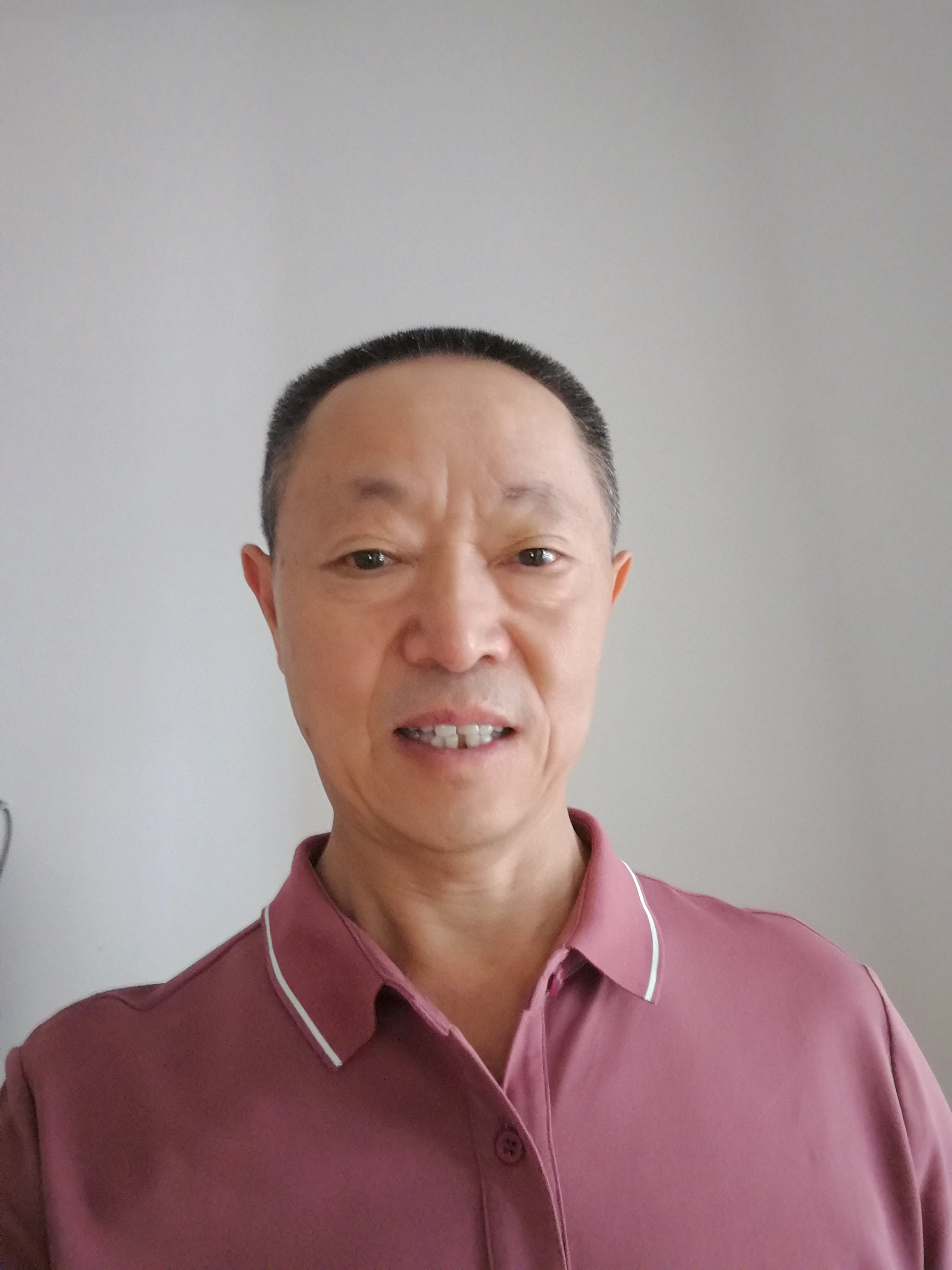 徐光华头像