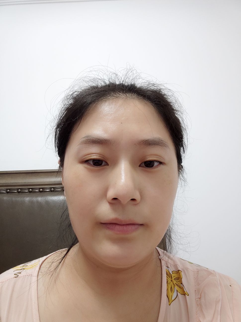 卢宁头像