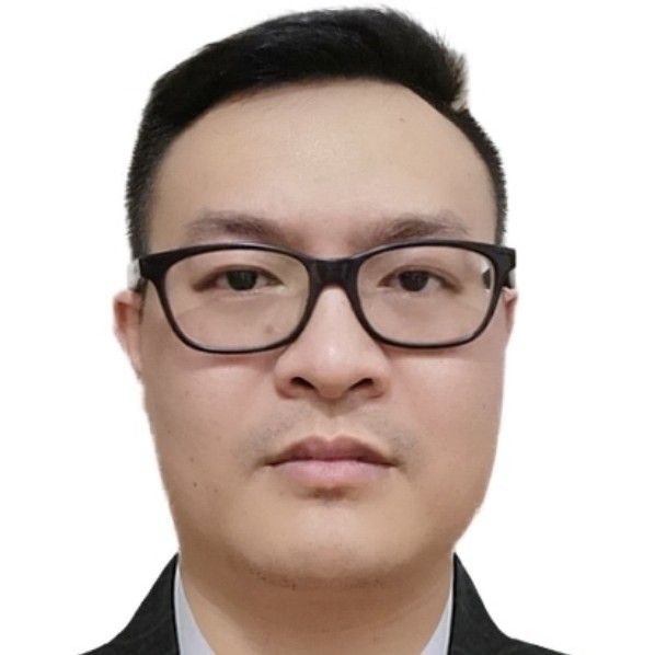 朱亮亮头像