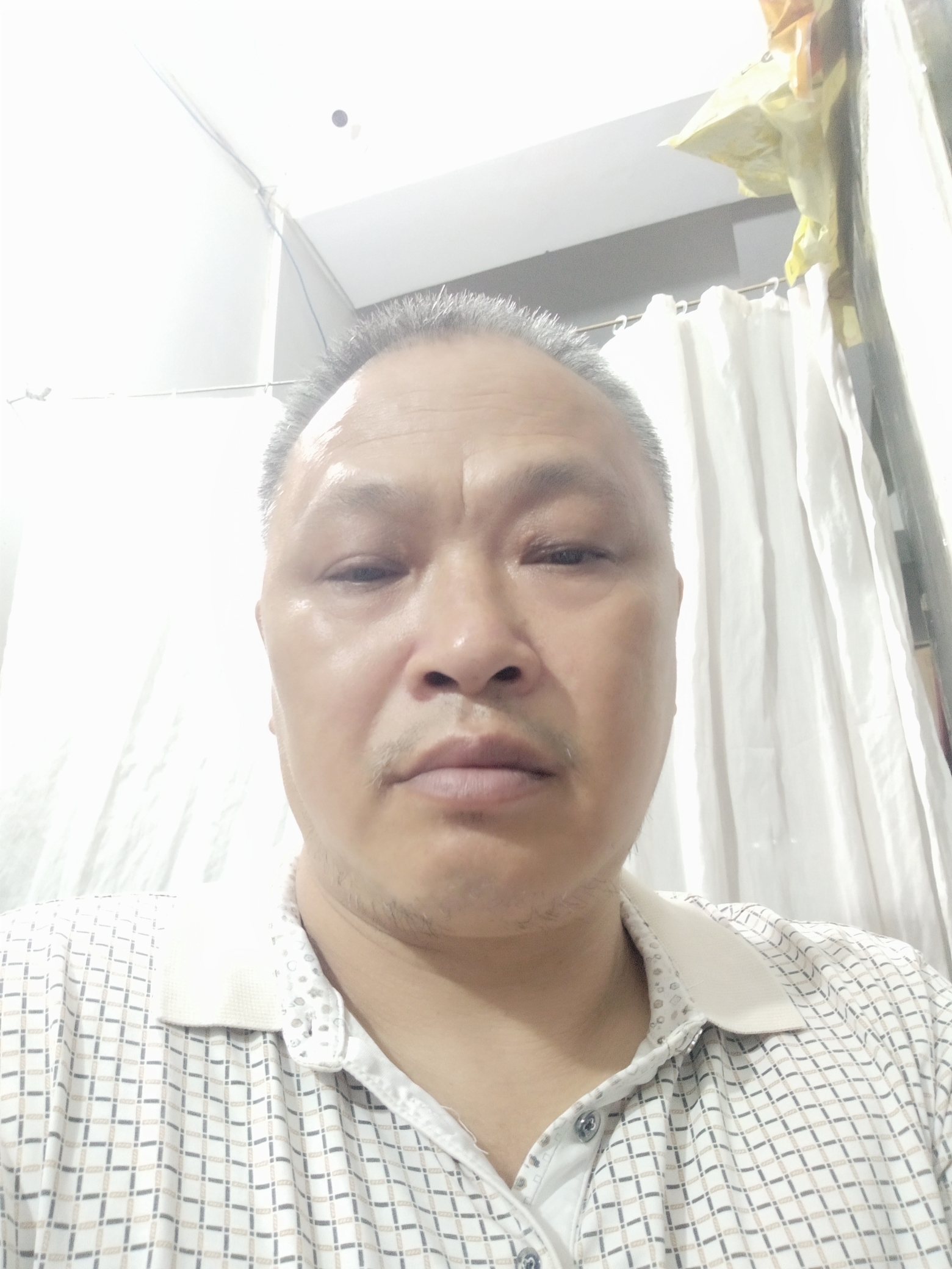 段振金头像