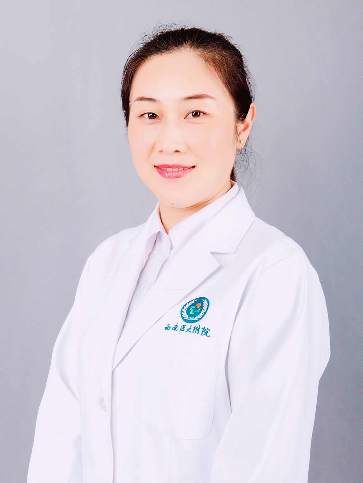 郐莉头像