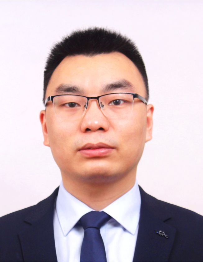 谢佑龙头像