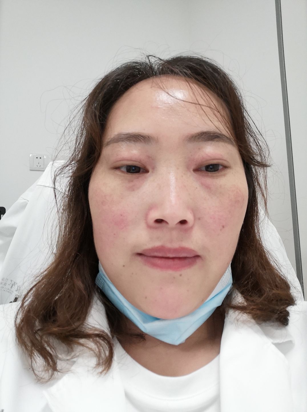 黄小梅头像