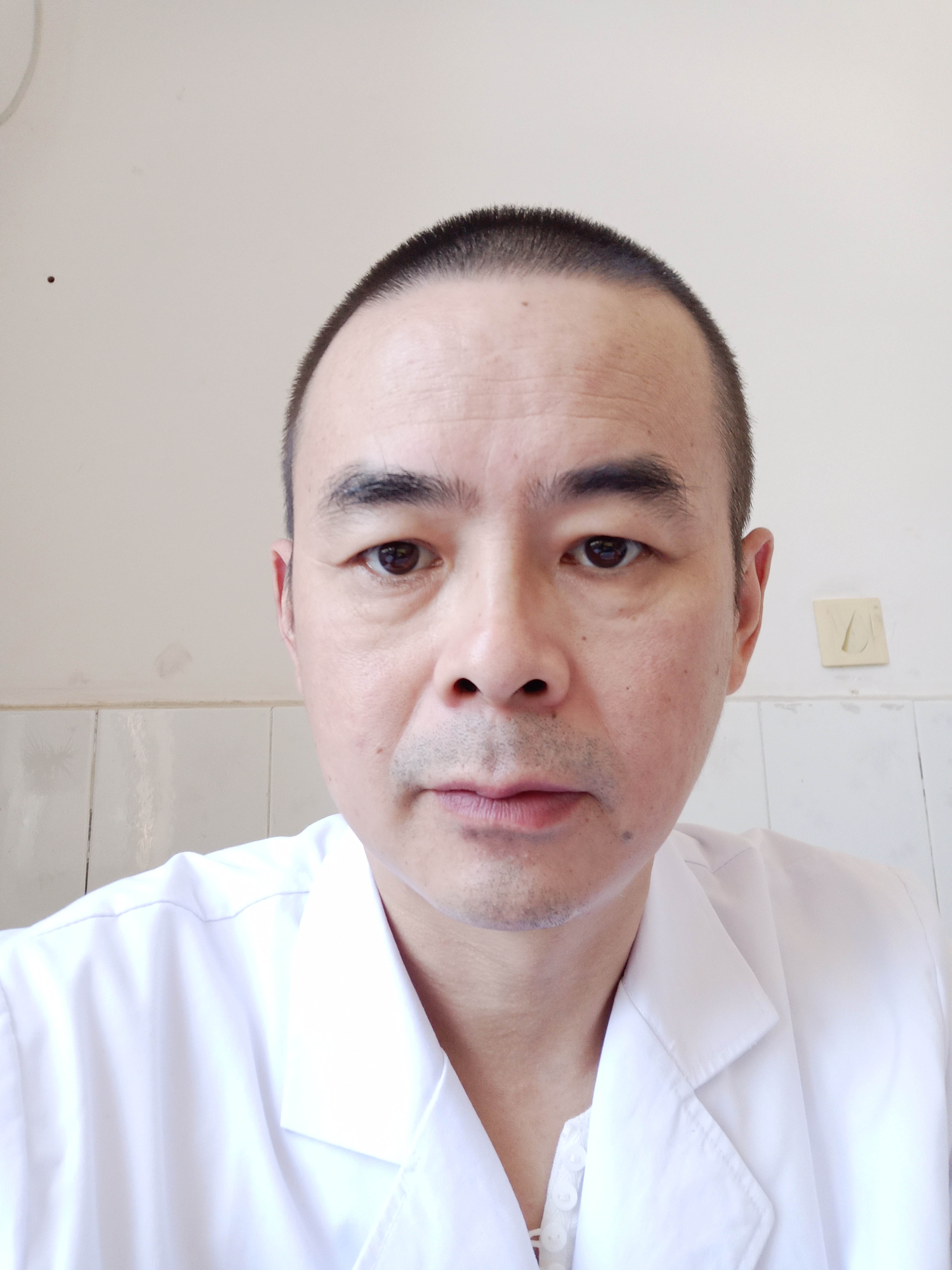 李科田头像