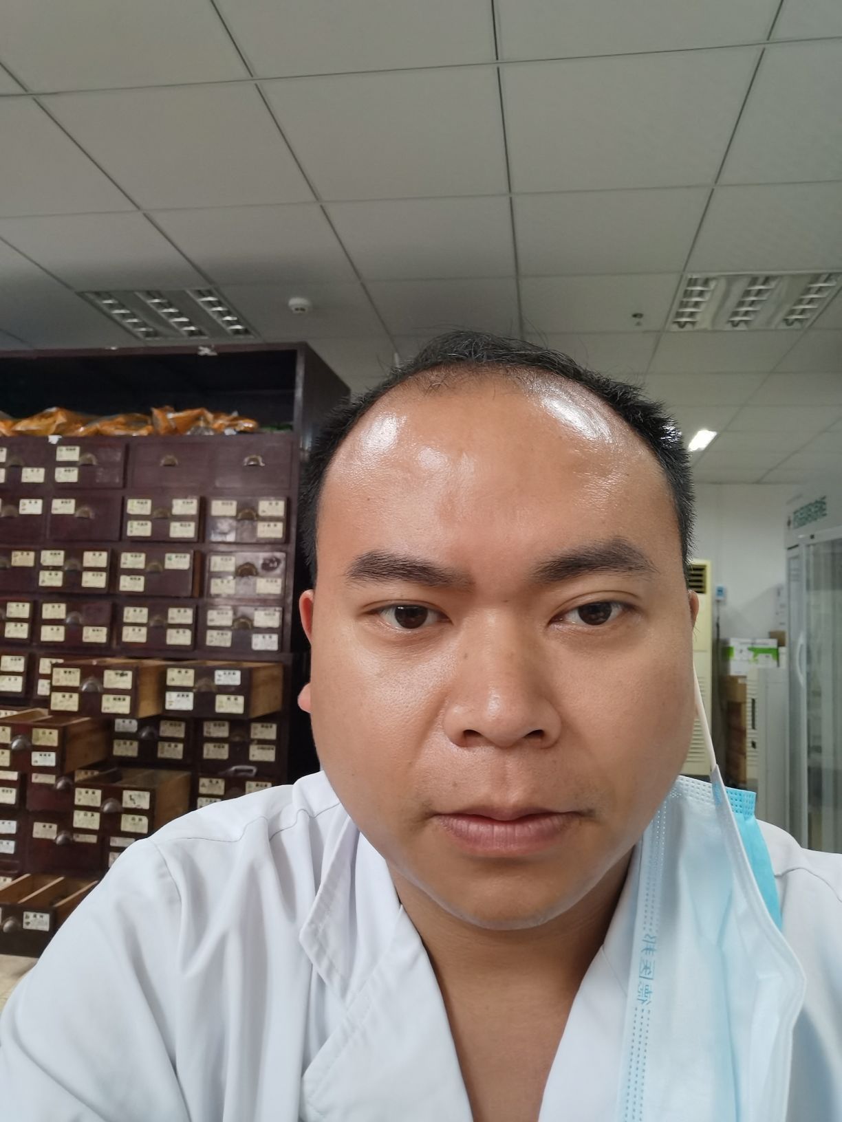 罗银头像