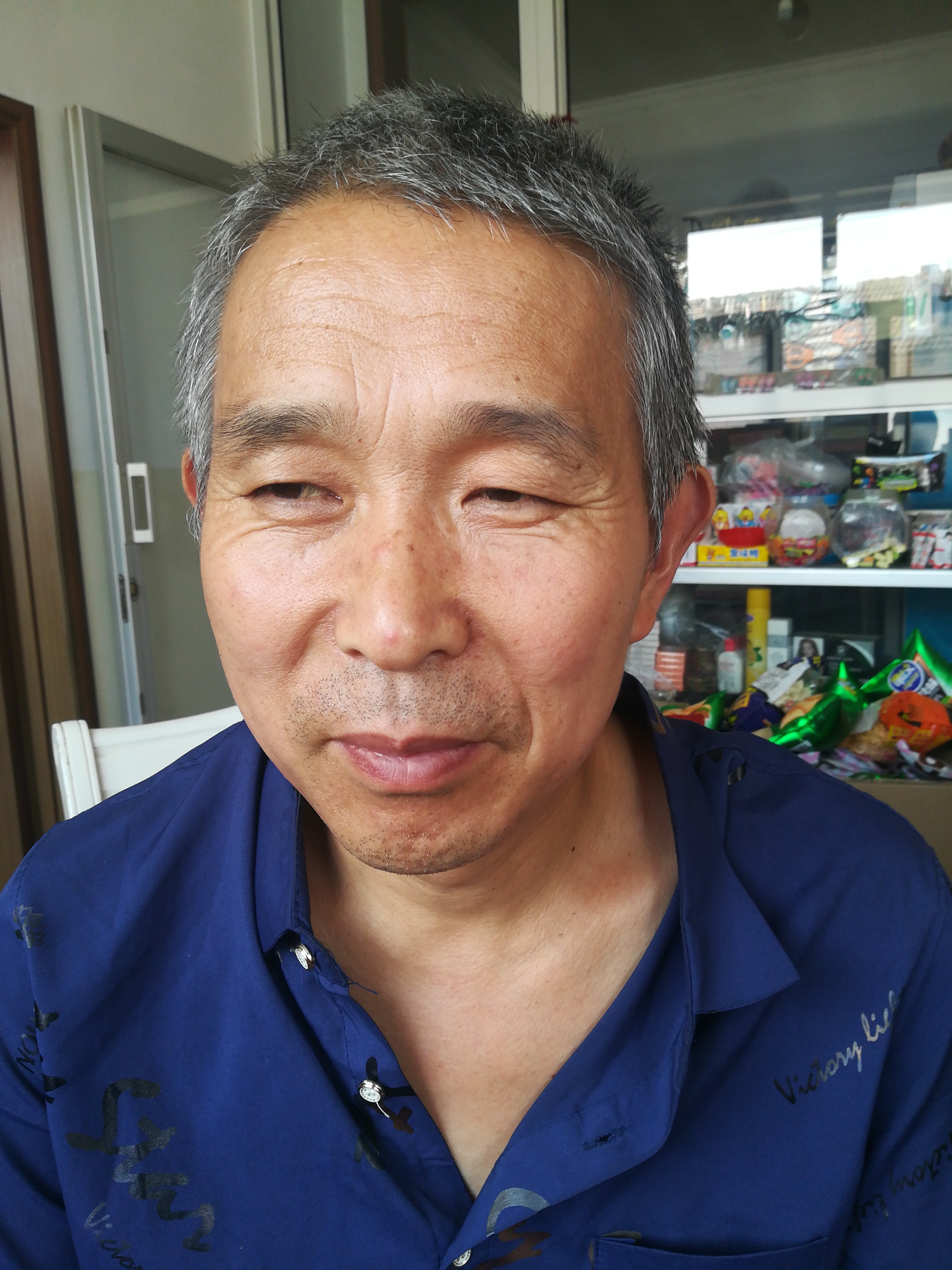 李有头像
