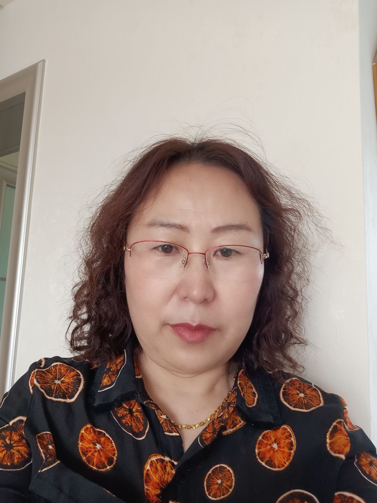 王学青头像
