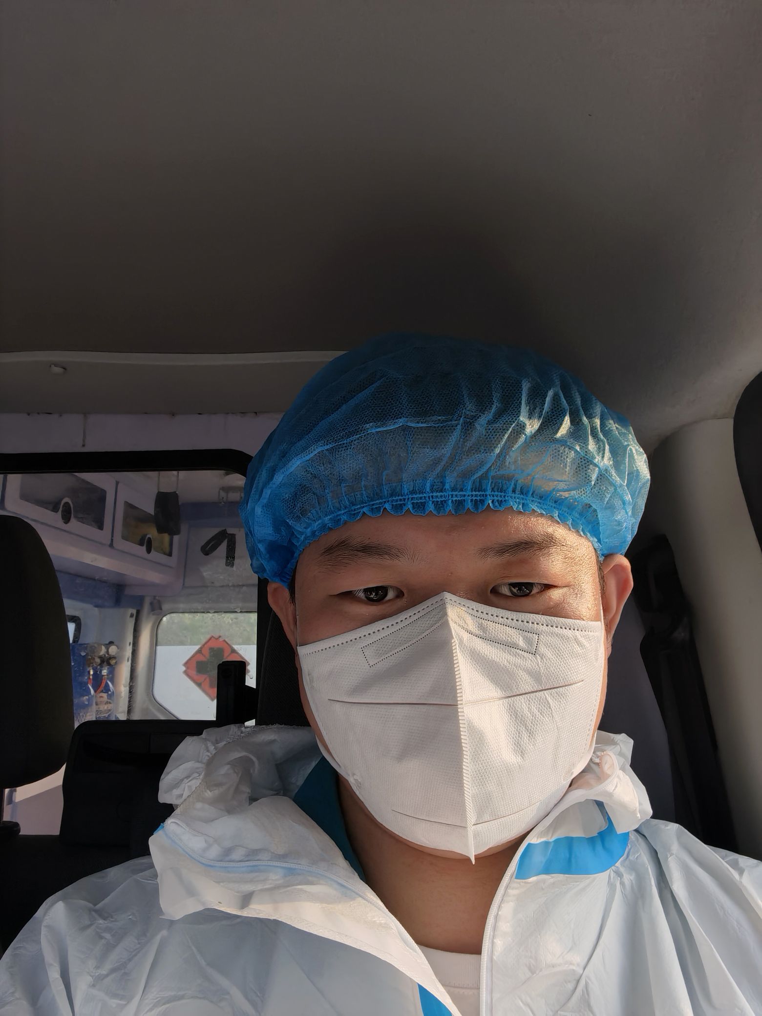 李根头像
