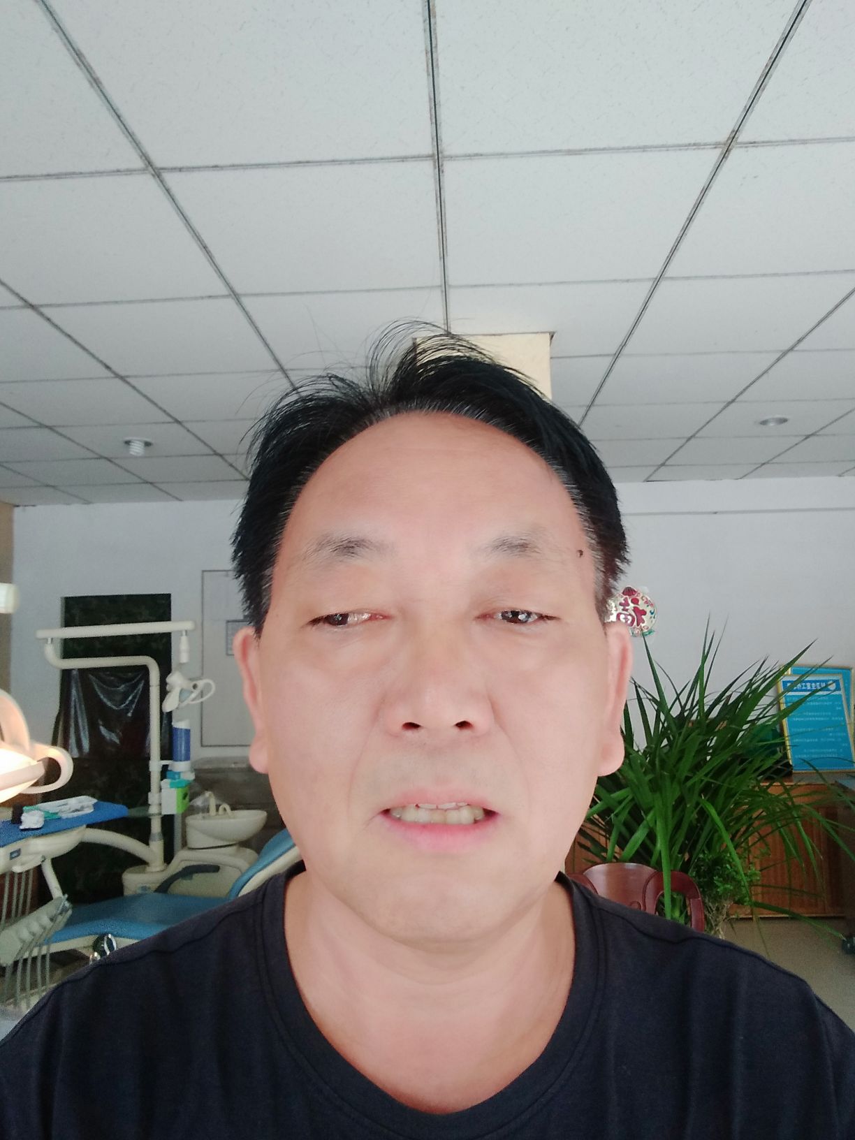花汝钧头像