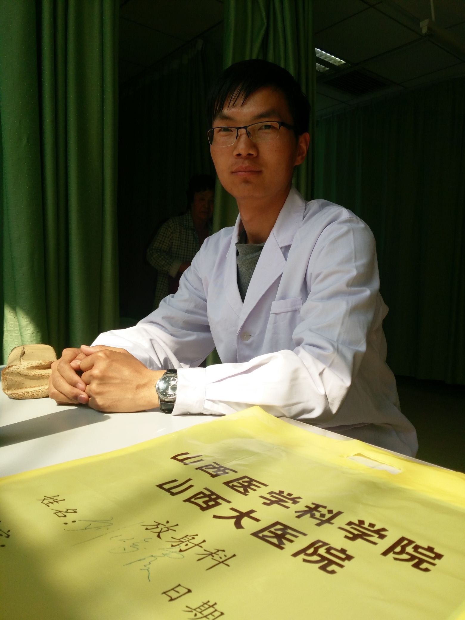 刘龙龙头像
