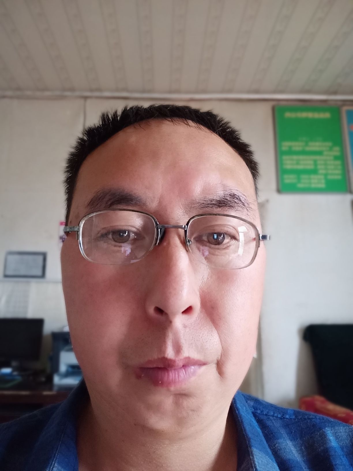王程学头像