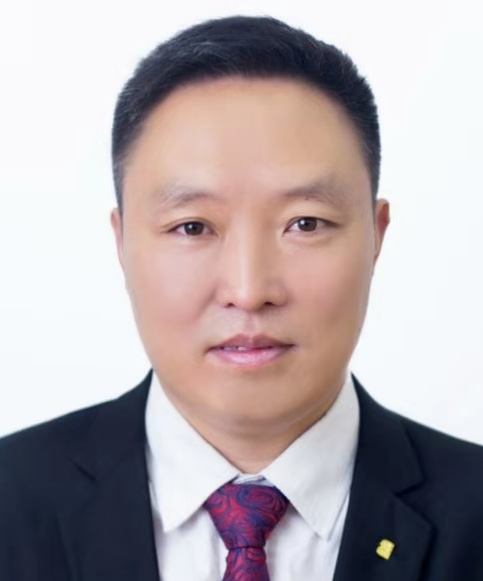王军龙头像