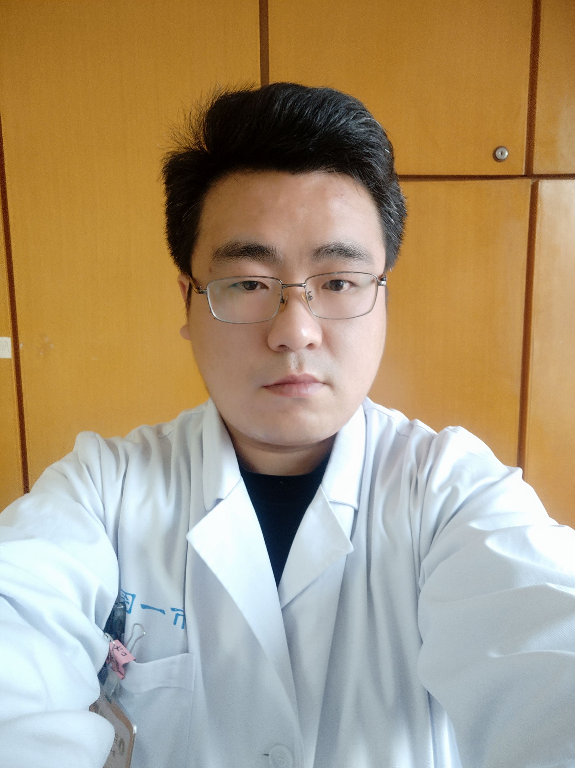 陈逸达头像