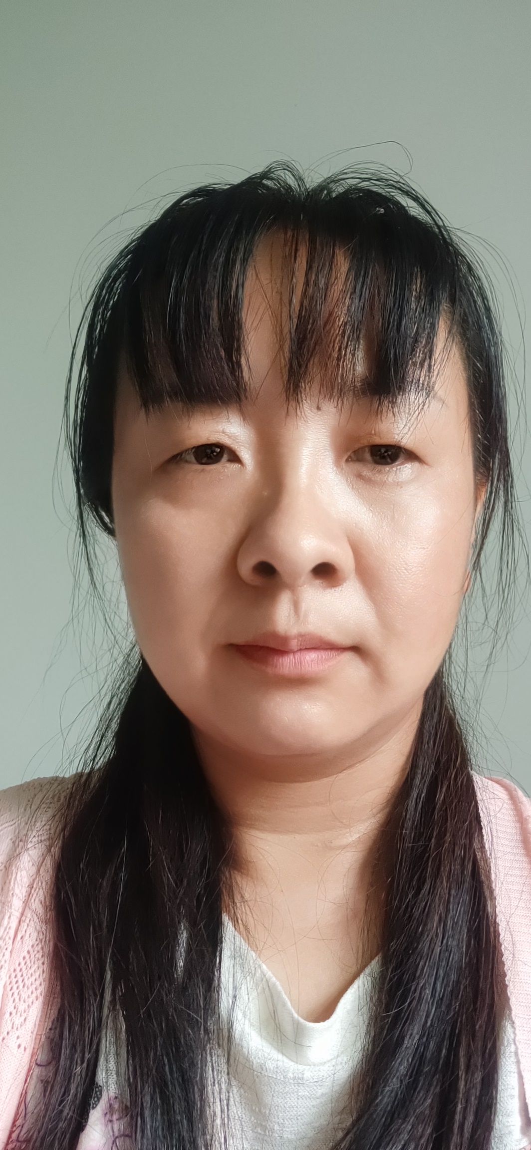 王玲头像