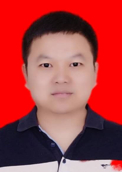 陈龙头像