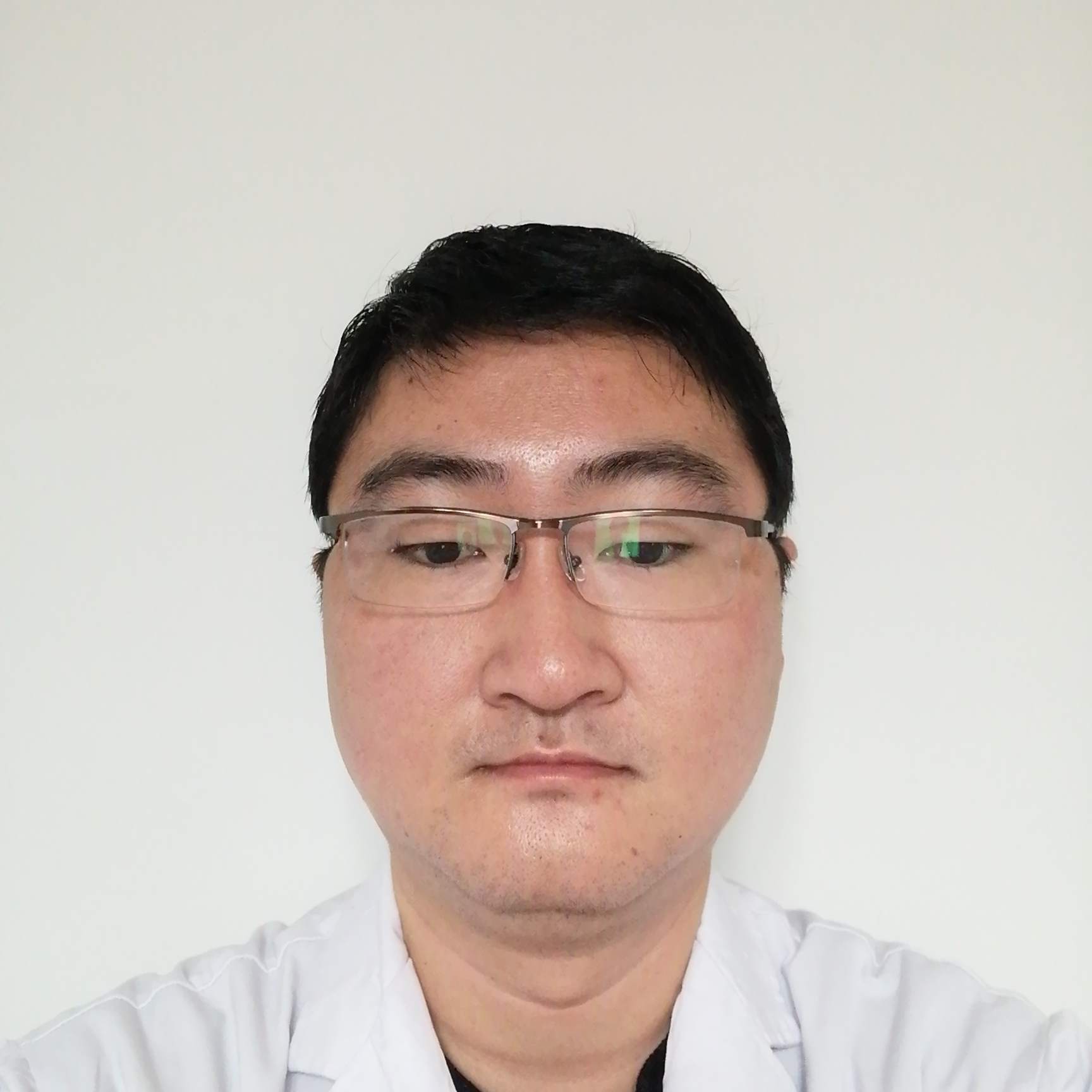 胡志江头像