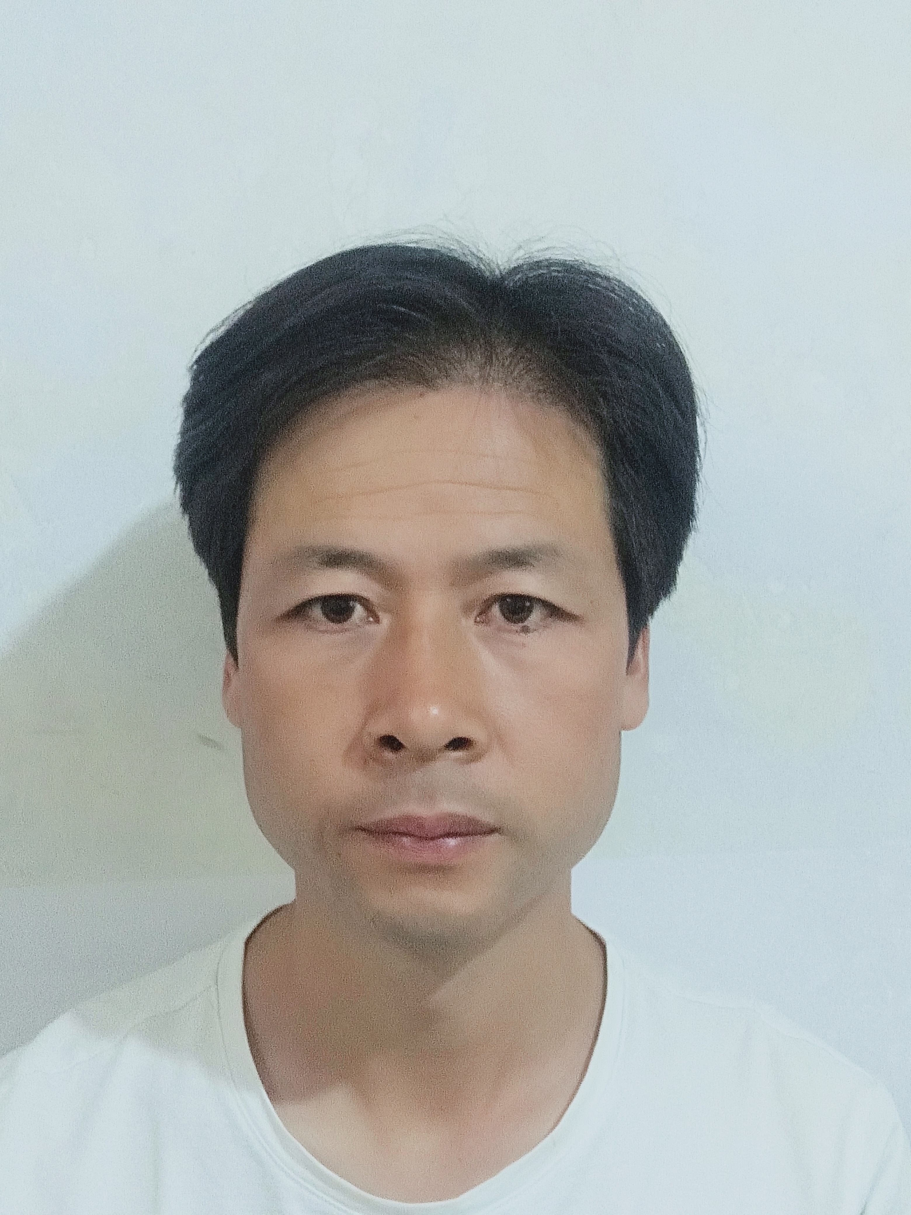 李举平头像