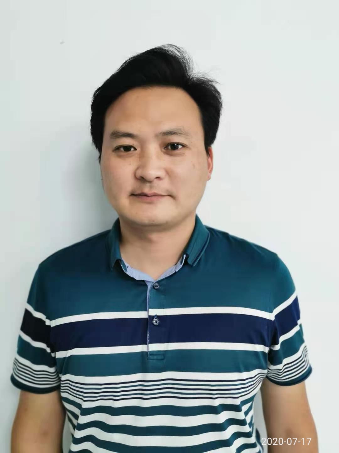 王凤成头像