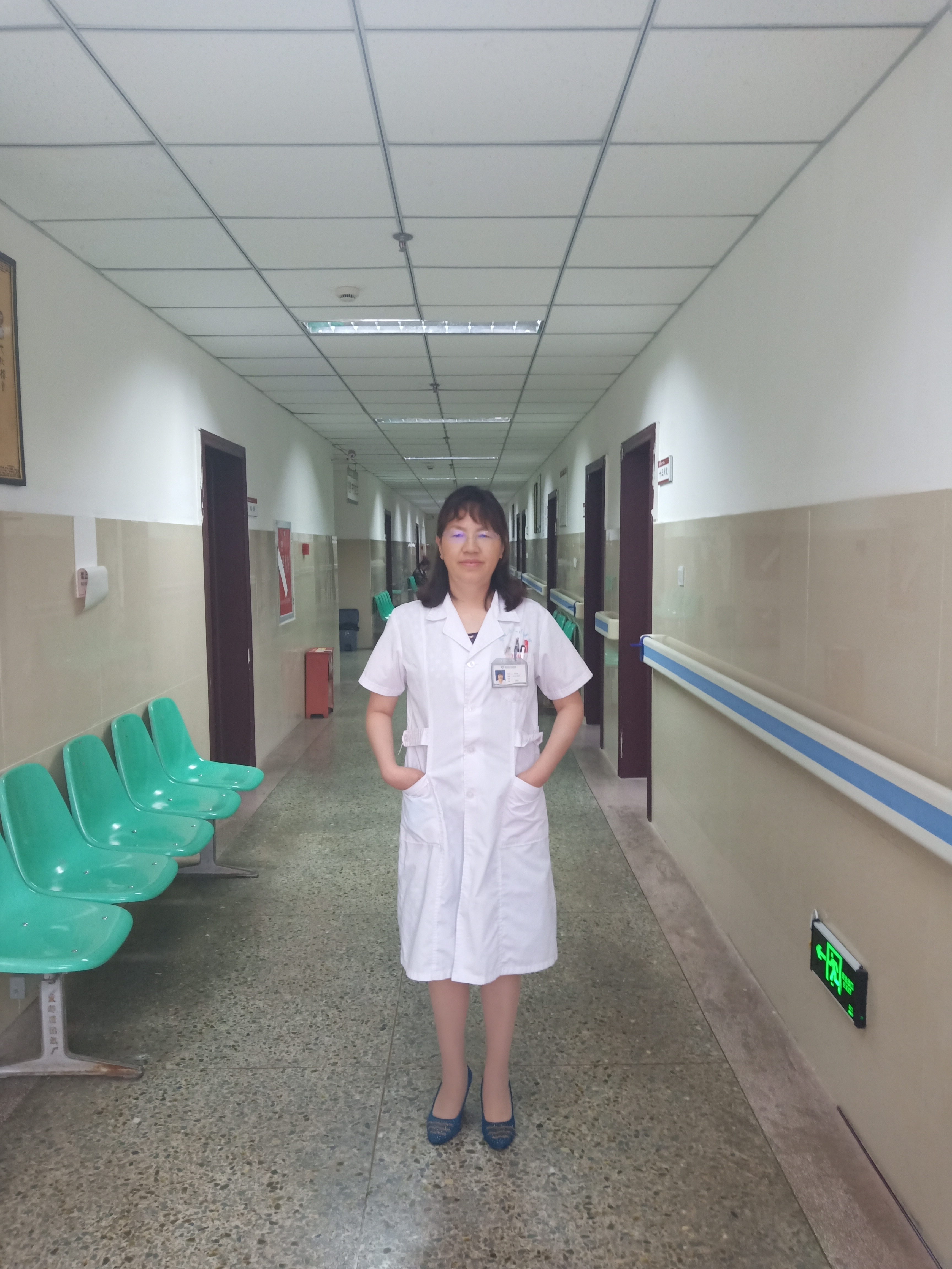 张洪莲头像