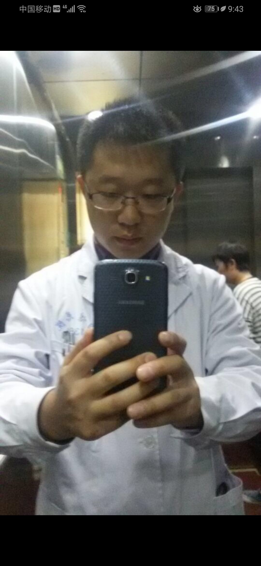 李果头像