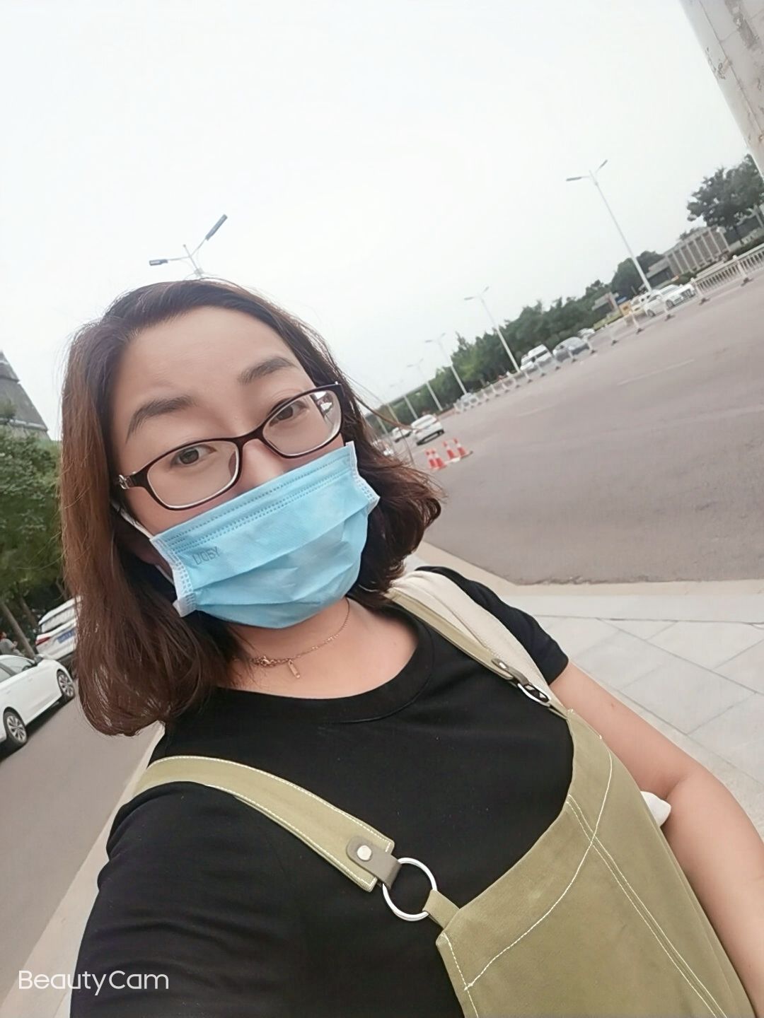 白轶霞头像