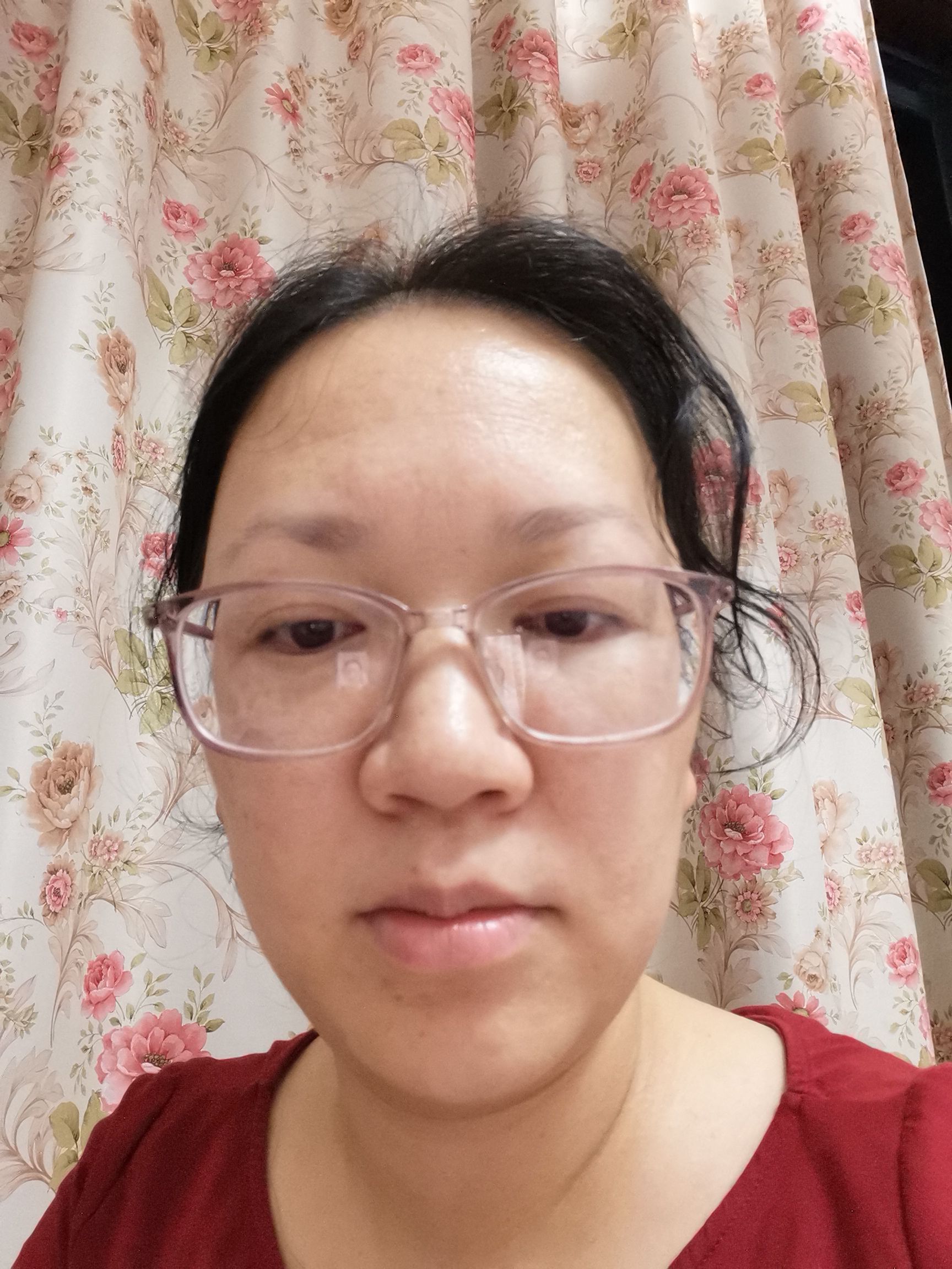 李娟娟头像