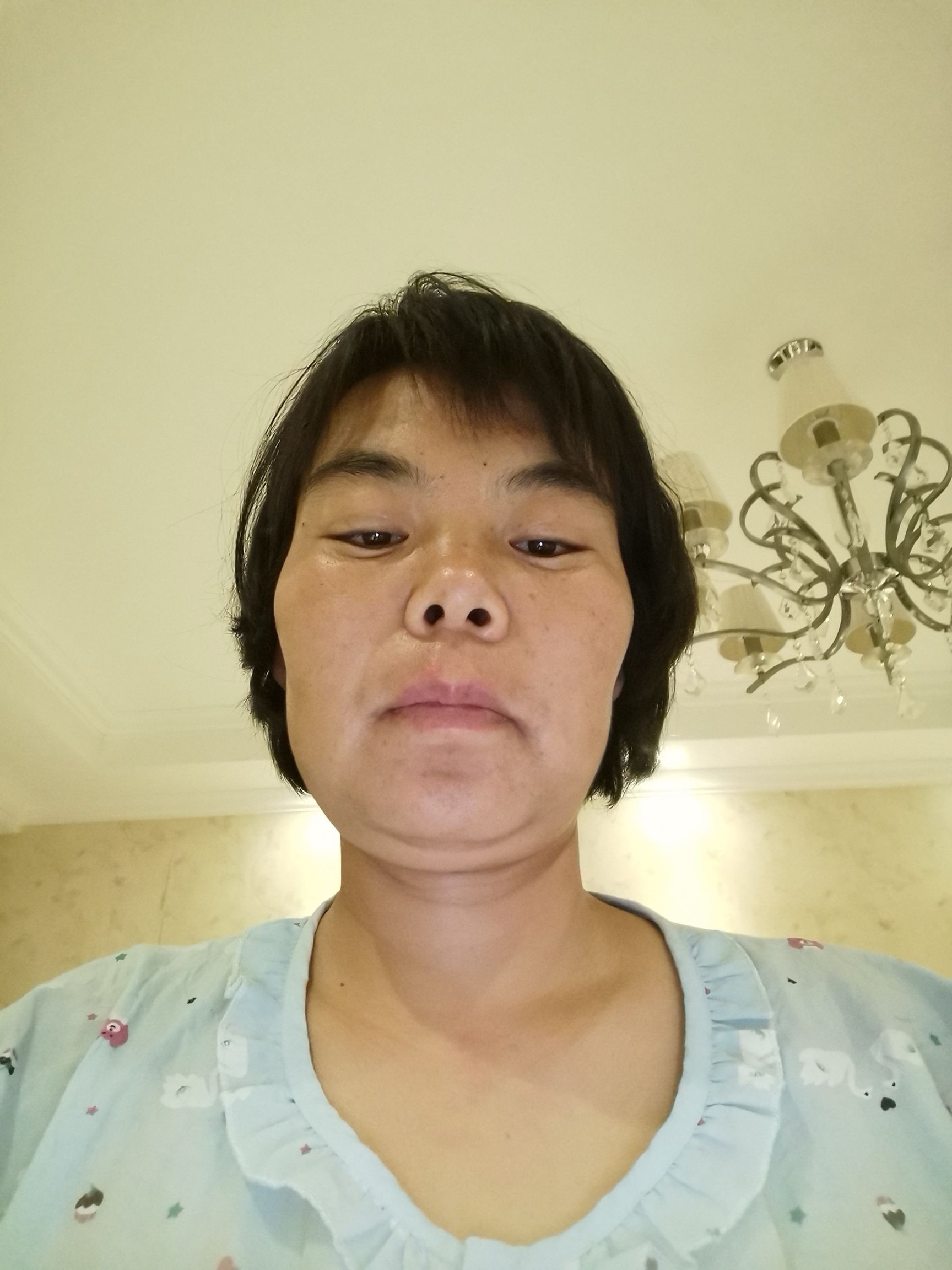 冯桂英头像